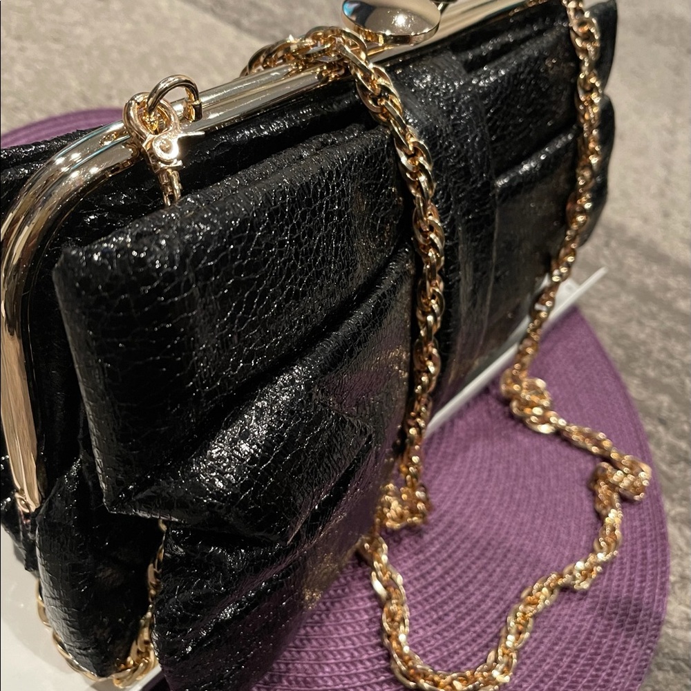 #108 - Brand New Chunky Clutch / Shoulder Bag with detachable Gold link chain! - Picture 10 of 12